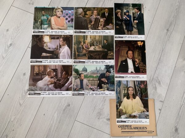 Jeu de photos d'exploitation originales de cinéma Guêpier pour trois abeilles