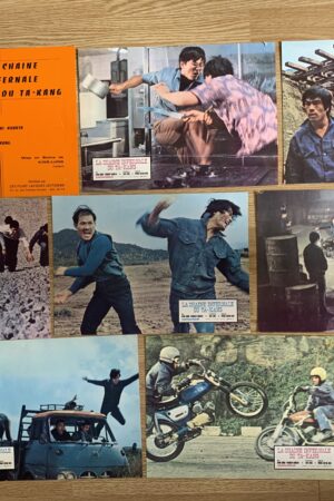Jeu de photos d'exploitation originales de cinéma La chaine infernale du Ta Kang