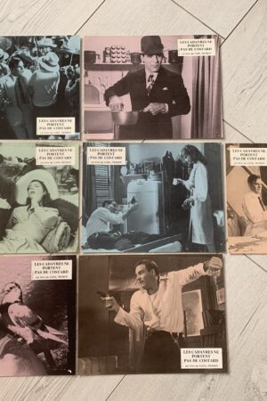 Jeu de photos d'exploitation originales de cinéma Les cadavres ne portent pas de costard