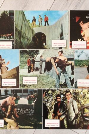 Jeu de photos d'exploitation originales de cinéma L'implacable karatéka