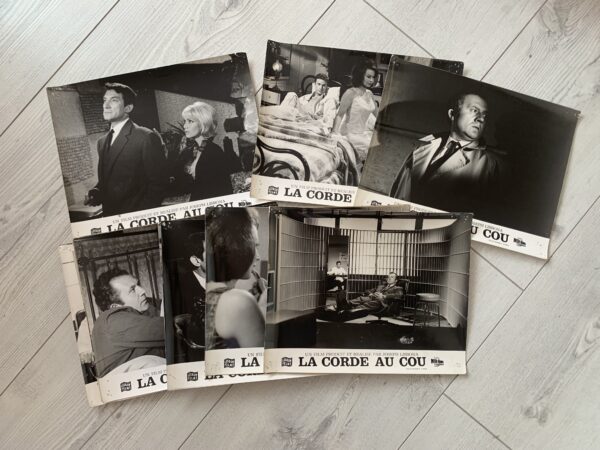 Jeu de photos d'exploitation originales de cinéma La corde au cou