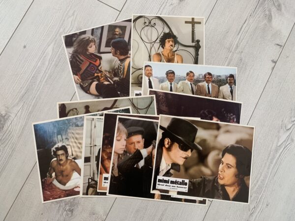 Jeu de photos d'exploitation originales de cinéma Mimi métallo blessée dans son honneur