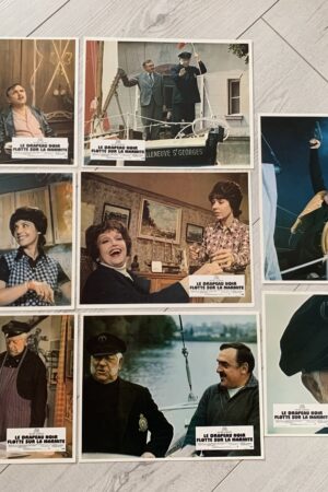 Jeu de photos d'exploitation originales de cinéma Le drapeau noir flotte sur la marmite